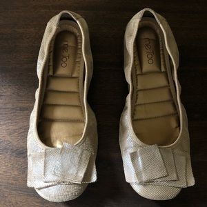 ME TOO Leather Bow Ballet Flats Iridescent Snake